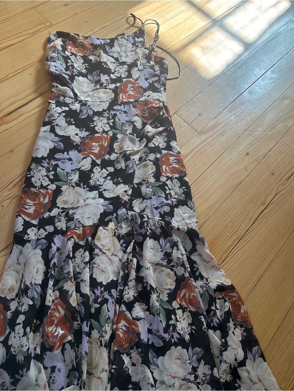 Astr One-Shoulder Black Floral Asymmetrical Midi Dress - Picture 2 of 2